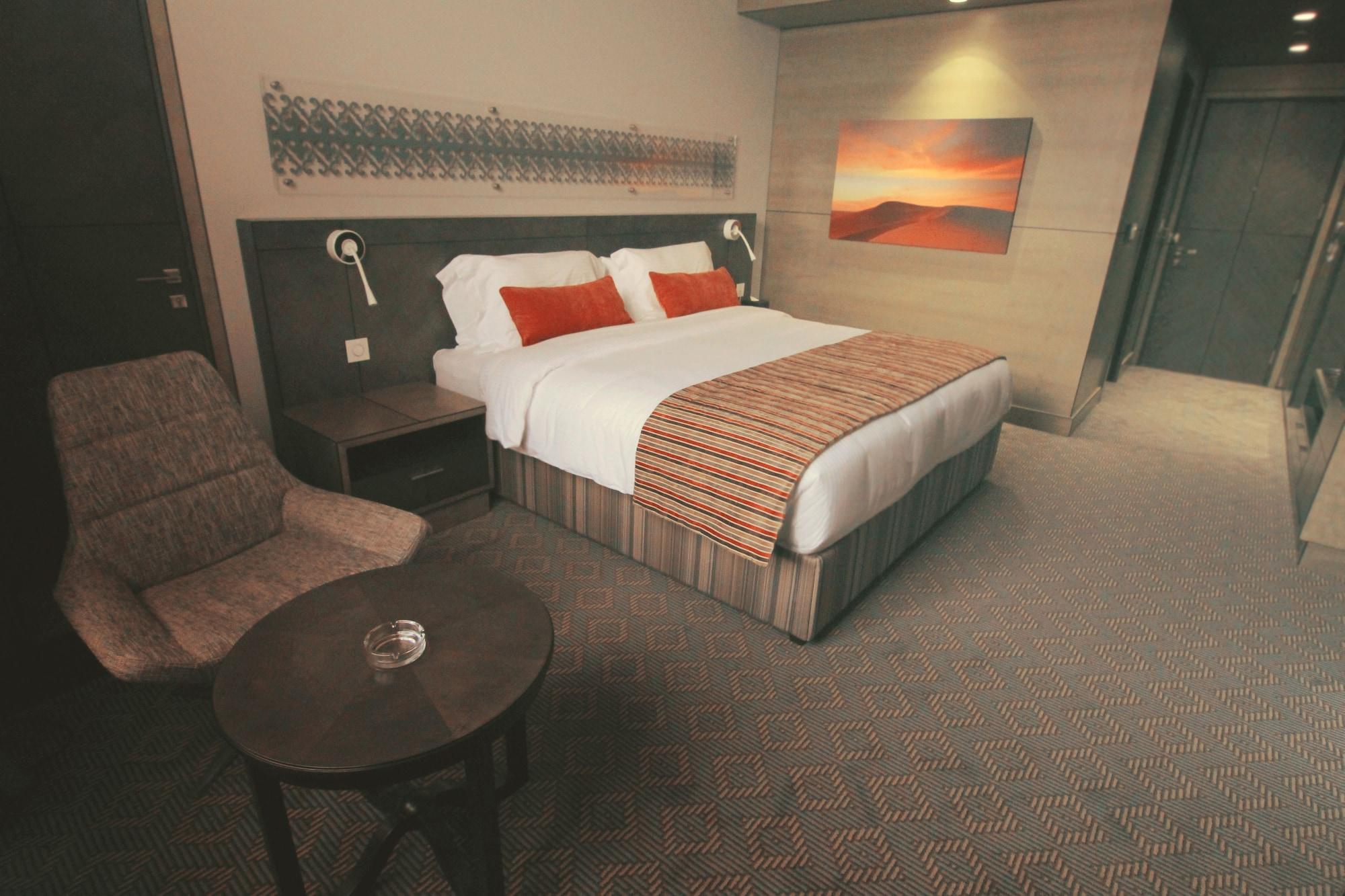 Ayla Bawadi Hotel Al-Ajn Zewnętrze zdjęcie